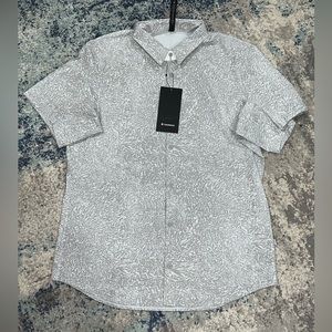Lululemon Airing Easy Short Sleeve Shirt Size XL